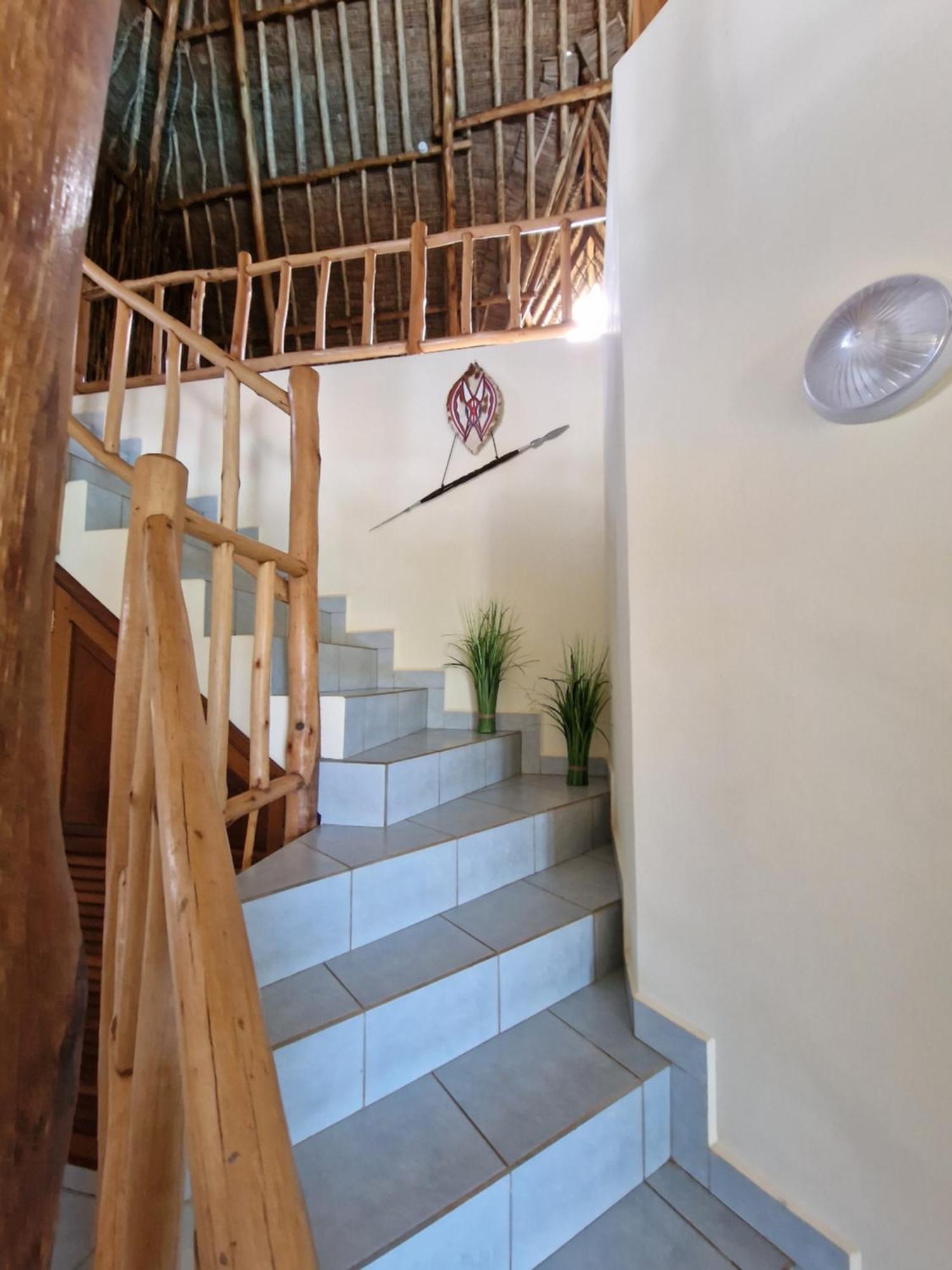 Paradiesische Villa Maisha Mazuri Mit Pool. Terrasse Und Personal Playa de Diani Exterior foto