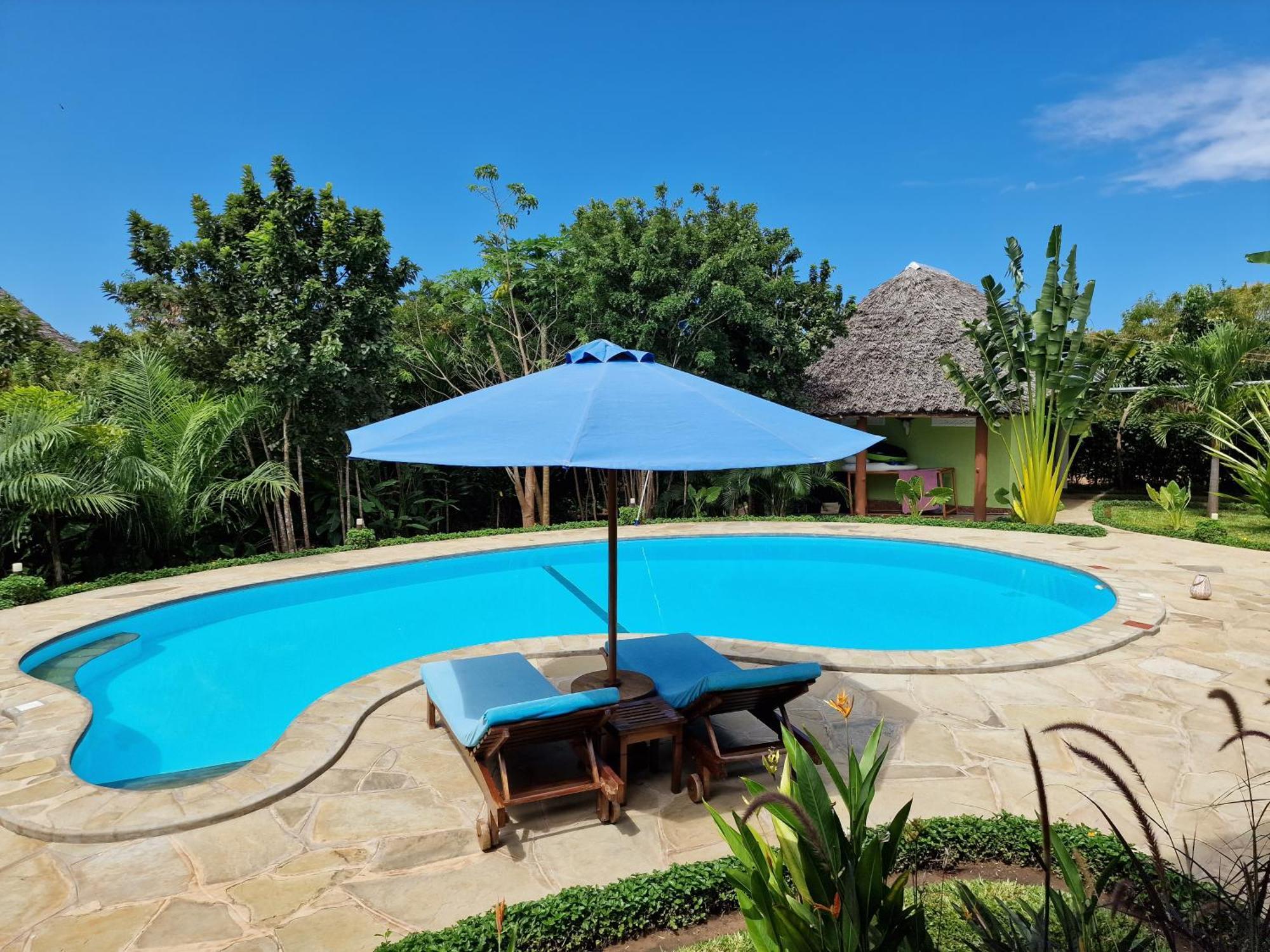 Paradiesische Villa Maisha Mazuri Mit Pool. Terrasse Und Personal Playa de Diani Exterior foto