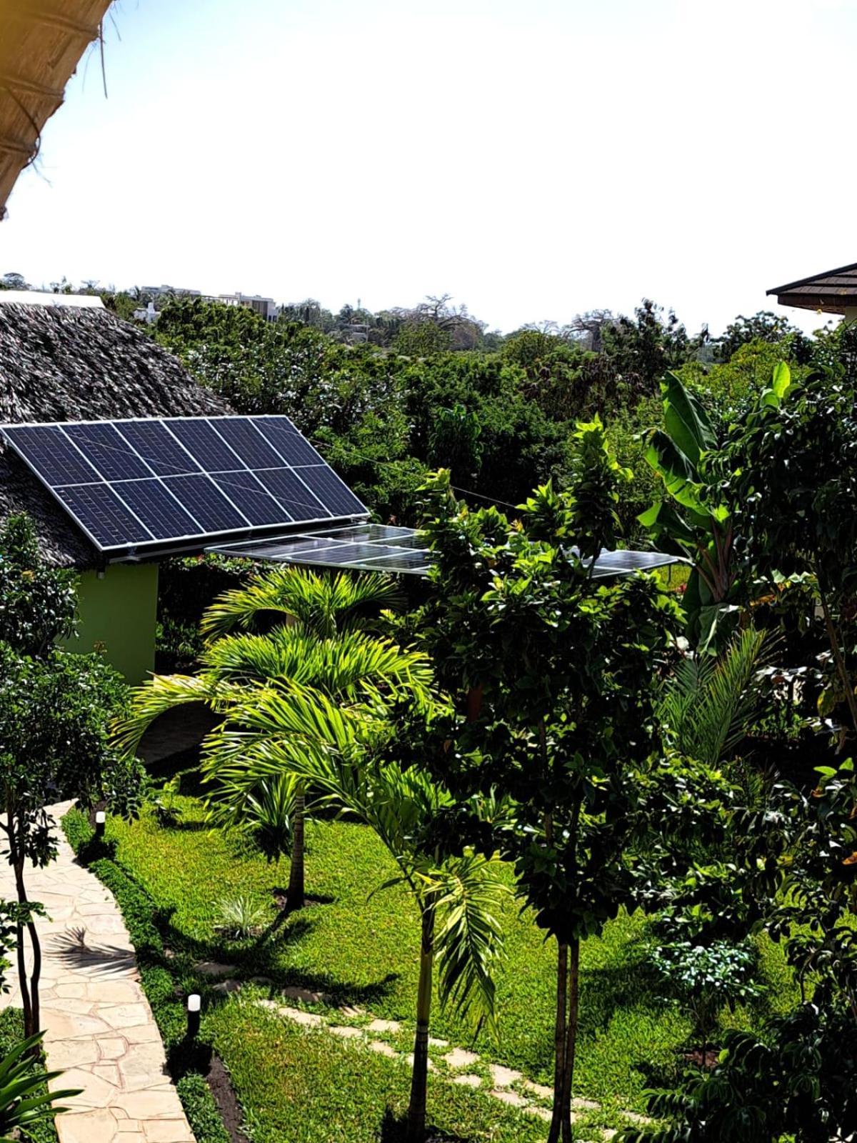Paradiesische Villa Maisha Mazuri Mit Pool. Terrasse Und Personal Playa de Diani Exterior foto